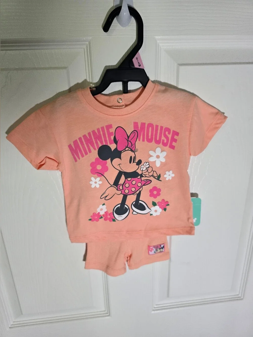 NWT Disney Minnie Mouse Peach T-shirt and Shorts Set Girls 0-3M